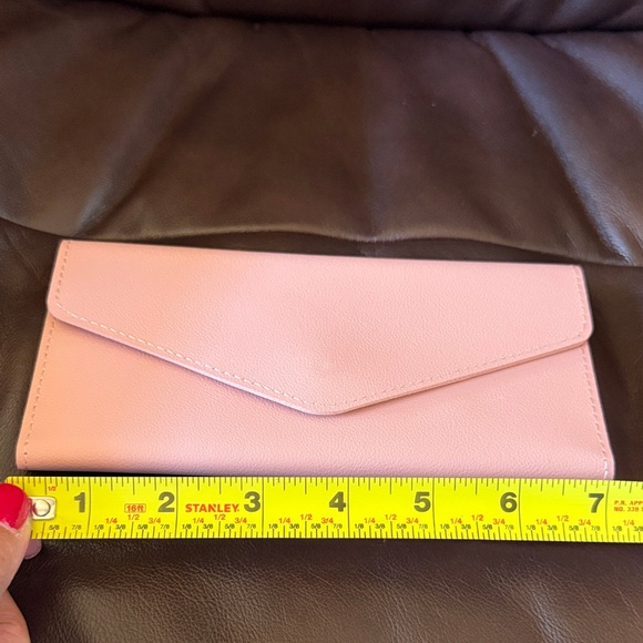 Avenue 9 by Giftcraft Handbags - Avenue 9 Pink Women's Slim Wallet with snap and zippered pouch. NWT